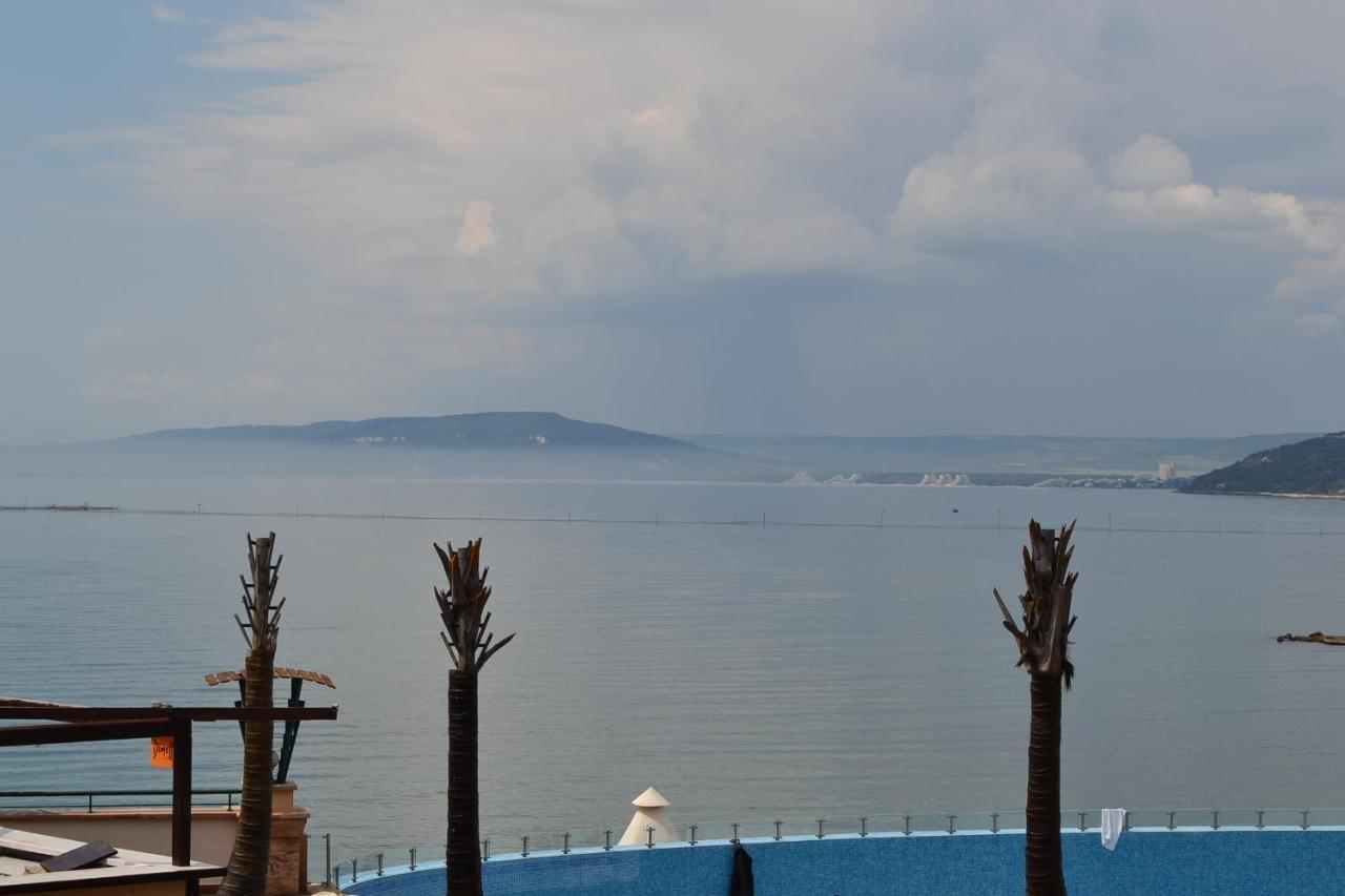 Port Balchik Apartment Exterior foto